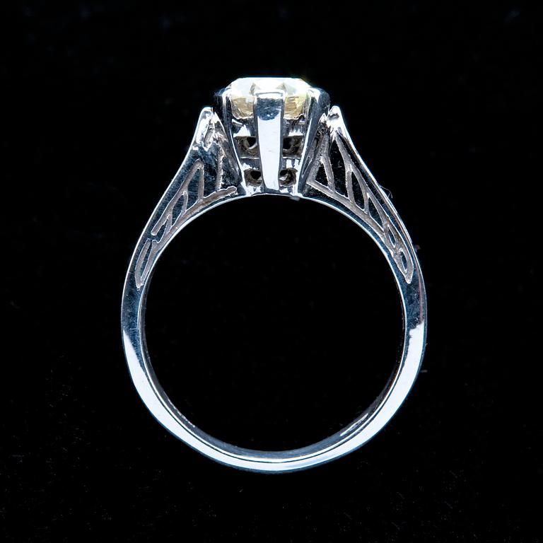 A RING, brilliant cut diamond c. 1.5 ct, J-K/vs.