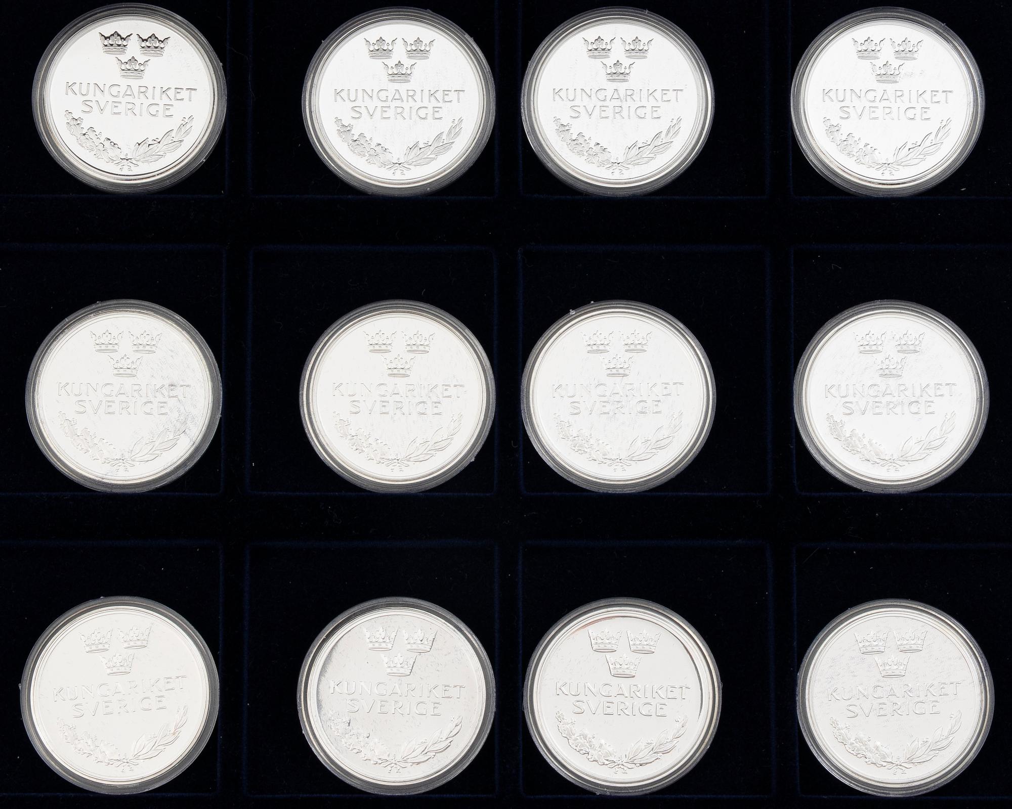36 medals, silver 925, “Kingdom of Sweden”, in fitted case.