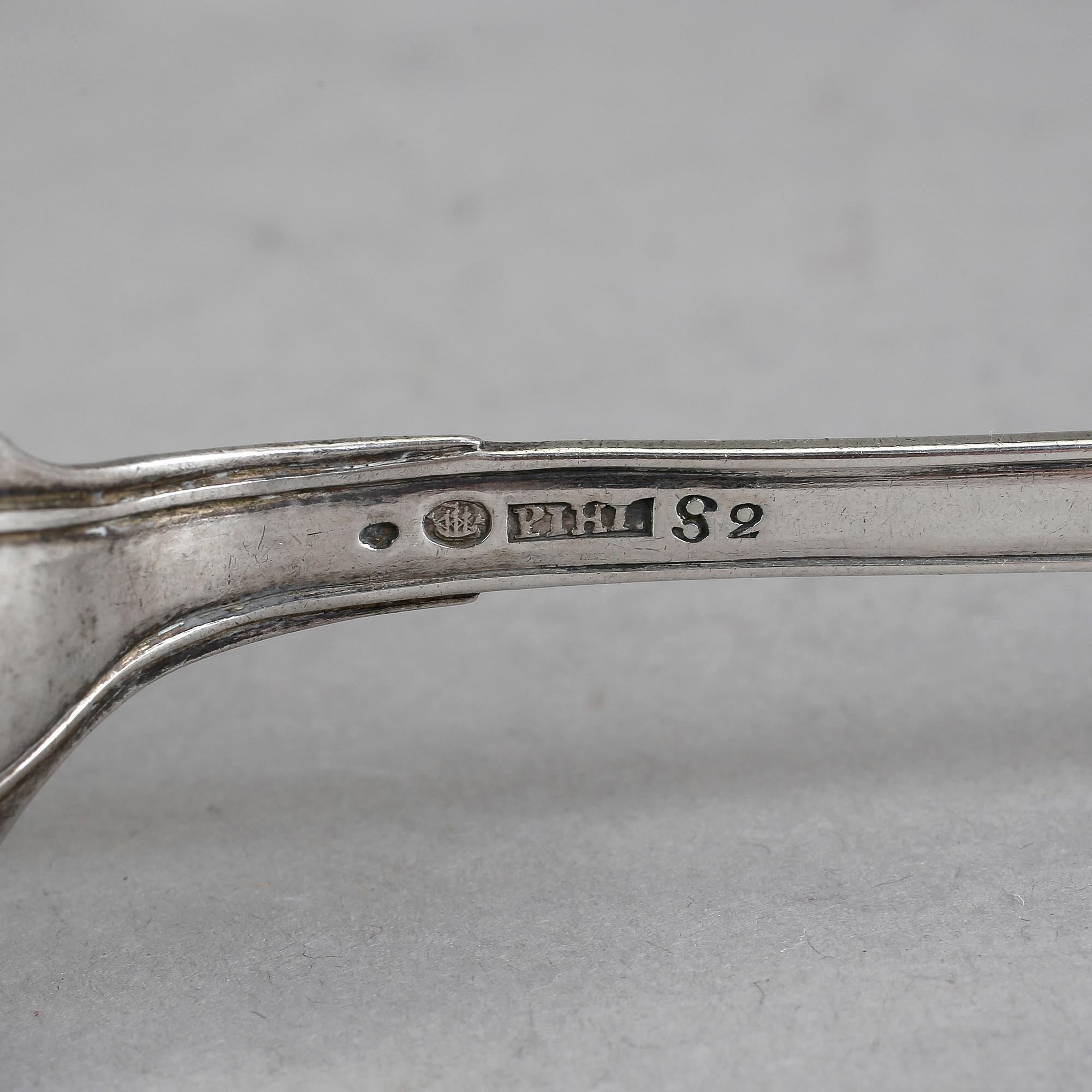 SKEDAR 2 st, silver. Peter Pihl, Västervik 1800 och Johan Samuel Gottfrid Lange, Växjö, verksam 1798-1820. Vikt 134 g.