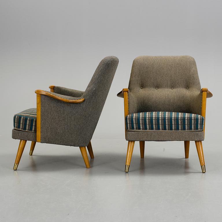 FÅTÖLJER, ett par, 1950-tal.