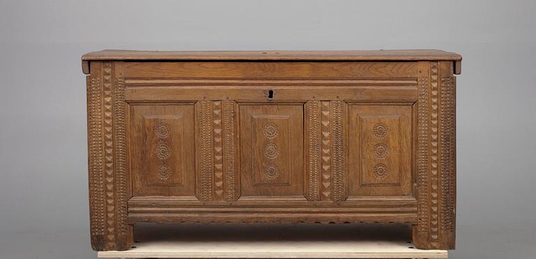 KISTA, ek, cassone, Nordeuropa 1700-tal.