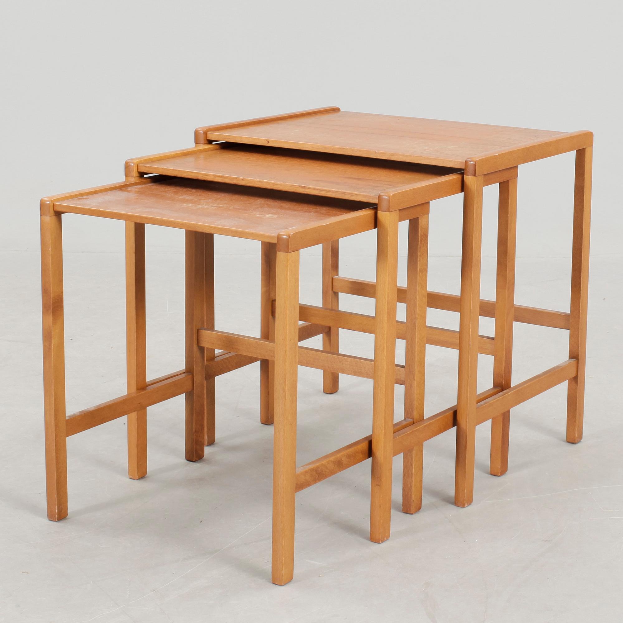 SATSBORD, 3 delar, teak, 1900-talets andra hälft.