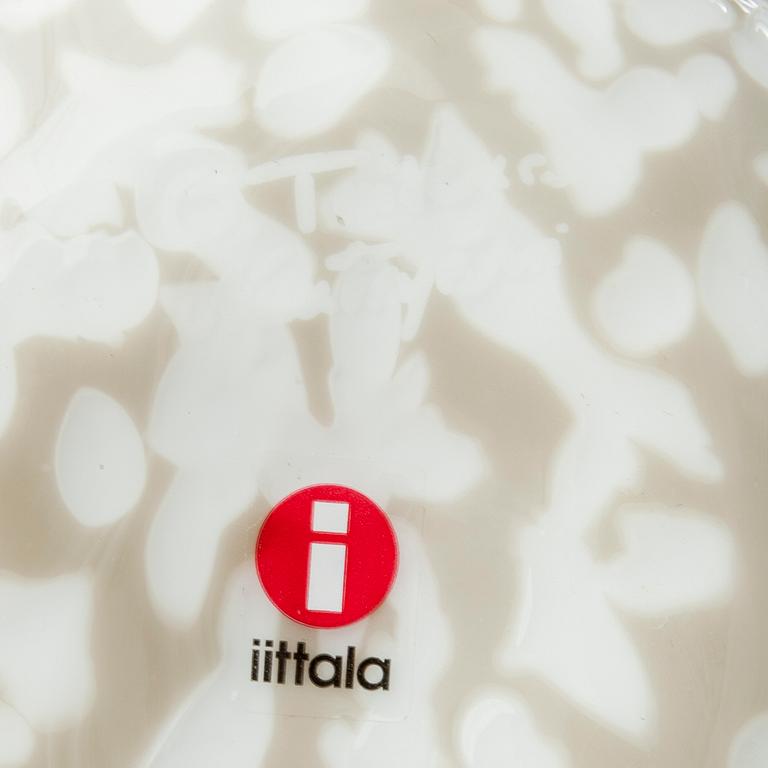 FIGURIN, glas, signerad Oiva Toikka, Nuutajärvi, 1900-talets slut.