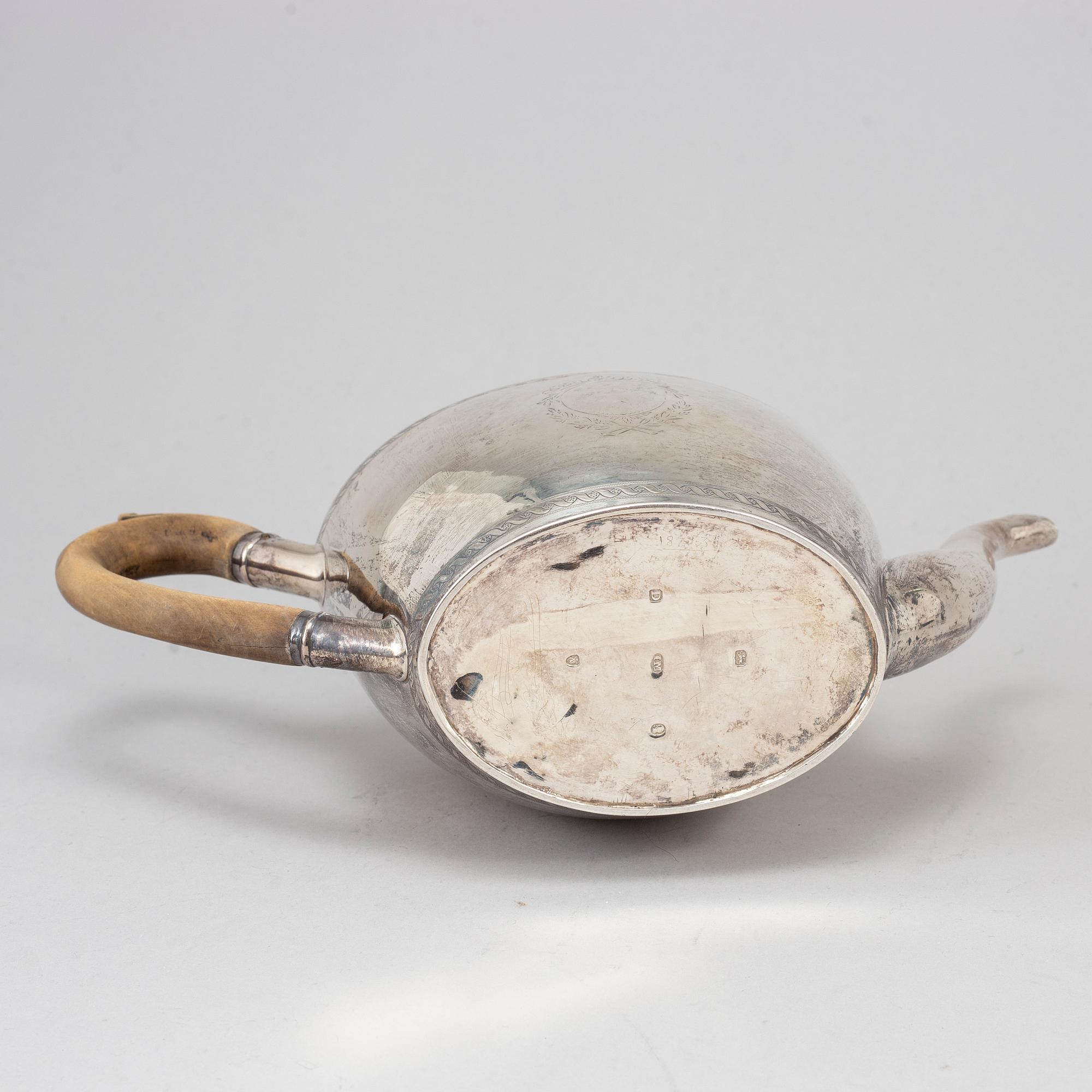 A Georgian silver teapot, London, England, 1799.