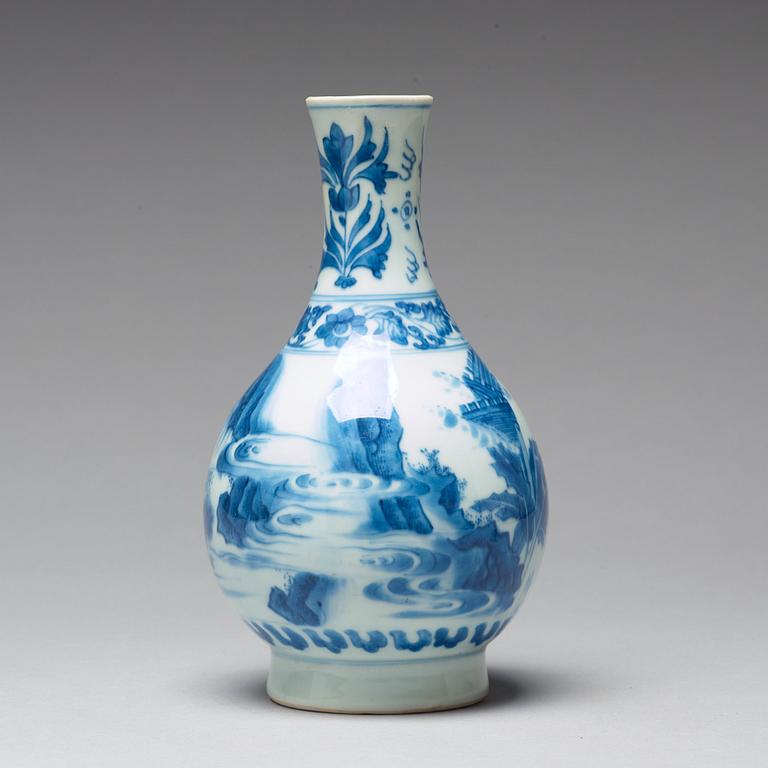 A blue and white pear shaped Transitional vase, 17th Century.