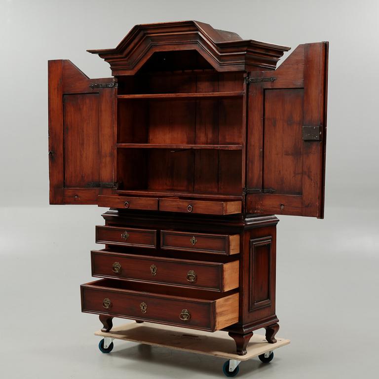 An 18th century cabinet.