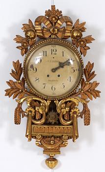 VÄGGUR, gustaviansk stil, 1900-tal, urtavla märkt P. N Wohlin.