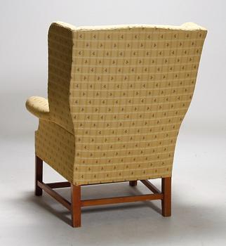 ÖRONLAPPSFÅTÖLJ, enligt uppgift design Gyllensten, 1970-tal.