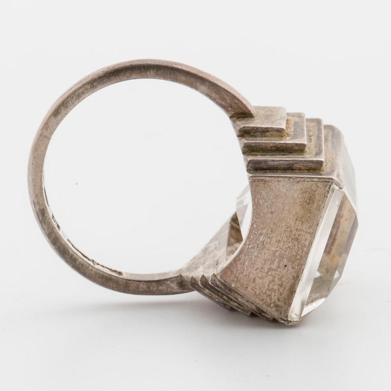 WIWEN NILSSON, ring, silver med fasettslipad bergkristall, Lund,