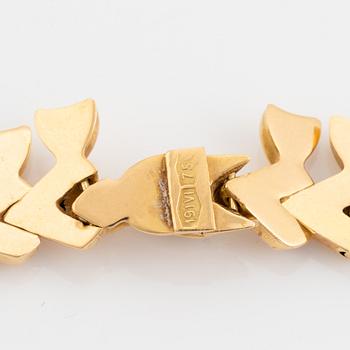 18K gold necklace, Italy.