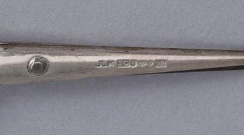 PARTI SILVER, 13 delar, bl.a Lars Larsson, Göteborg, 1849. Total vikt ca 630 gram.