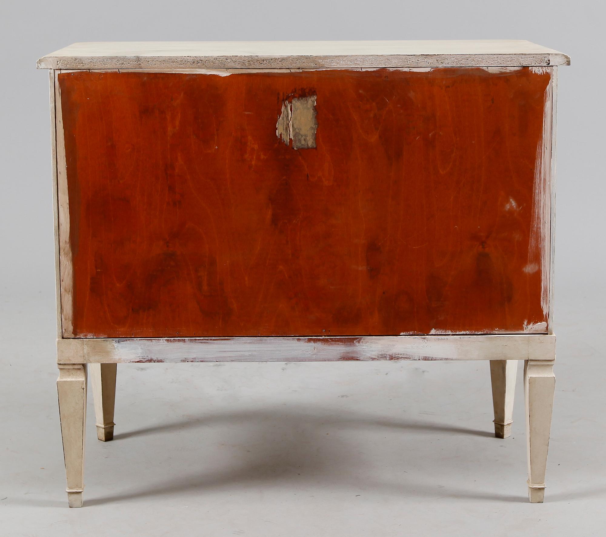 BYRÅ, gustaviansk stil, 1900-talets första hälft.