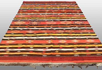 A CARPET, Anatolian, Kilim, ca 340 x 220 cm.