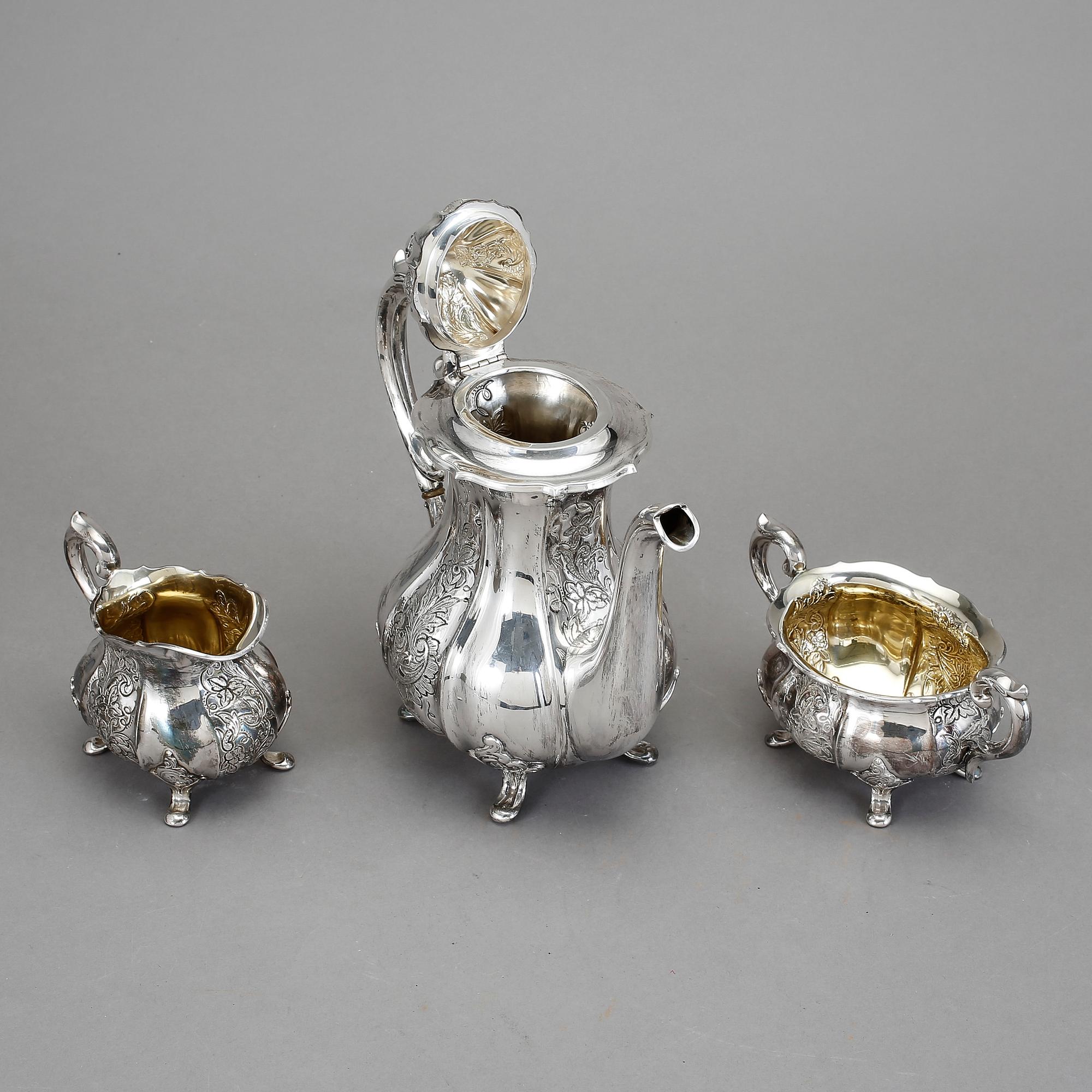SERVIS, 3 delar, silver, med svenska importstämplar. Vikt ca 1130 g.