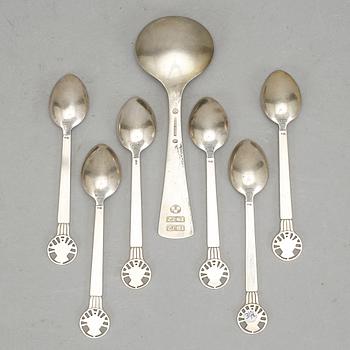 SKEDAR, 6+1 st, silver, Georg Jensen, kring 1900-talets mitt. Bla Henning Koppel. Vikt ca 139 gram.