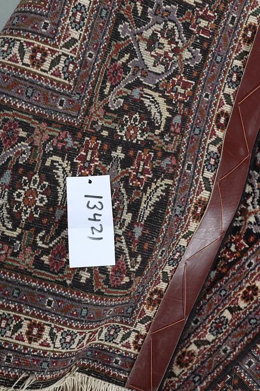 Matta, Täbriz, part silk, 60 Raj, ca 322 x 200 cm.