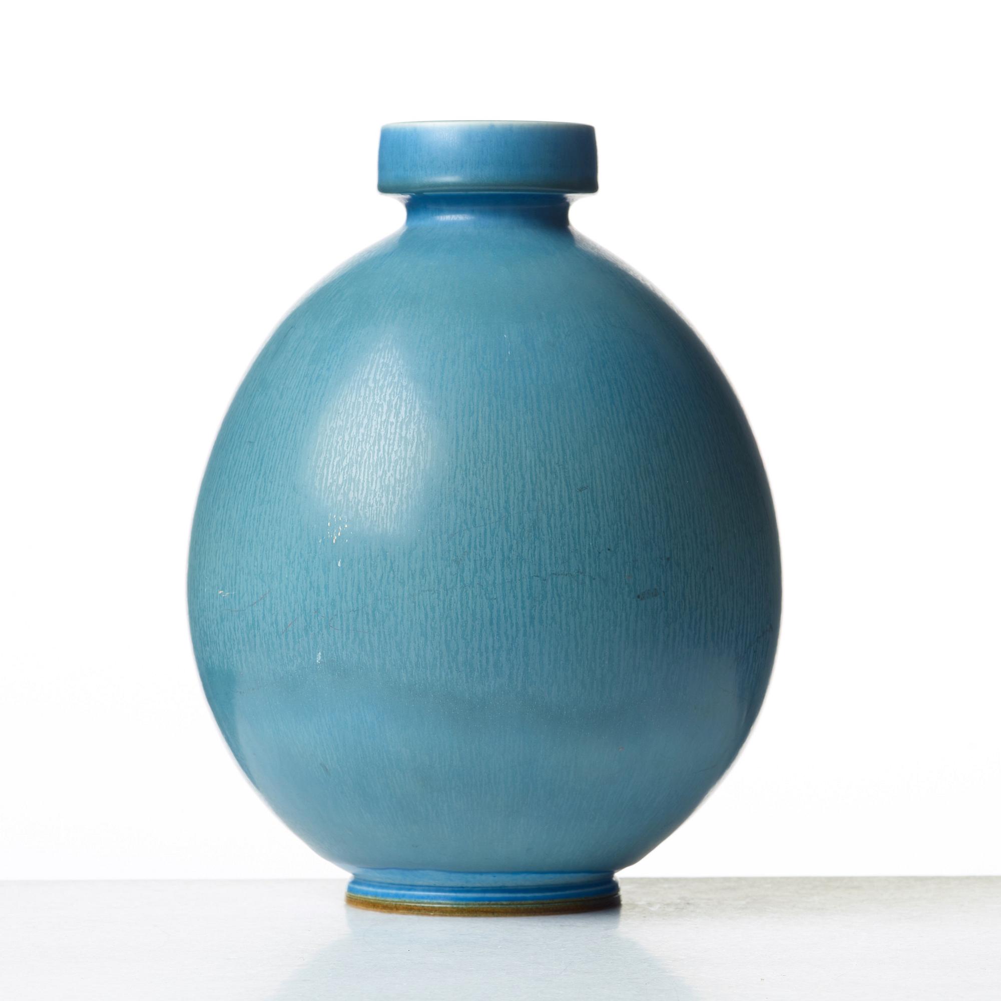 Berndt Friberg, a stoneware vase, Gustavsberg studio, Sweden 1968.