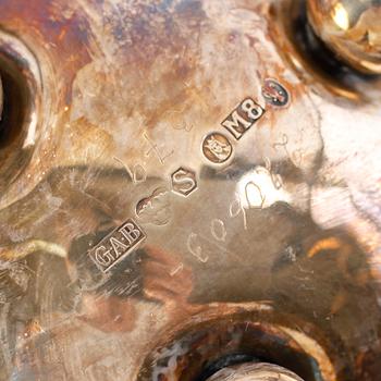 VASER, 2 st, silver, GAB och CG Hallberg, Stockholm 1938 samt 1949. Vikt ca 559 gram.