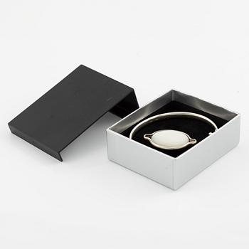 Vivianna Torun Bülow-Hübe, armband sterlingsilver med pärlemor, Jakarta, Indonesien.