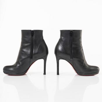 Christian Louboutin, ankle boots, size 37.