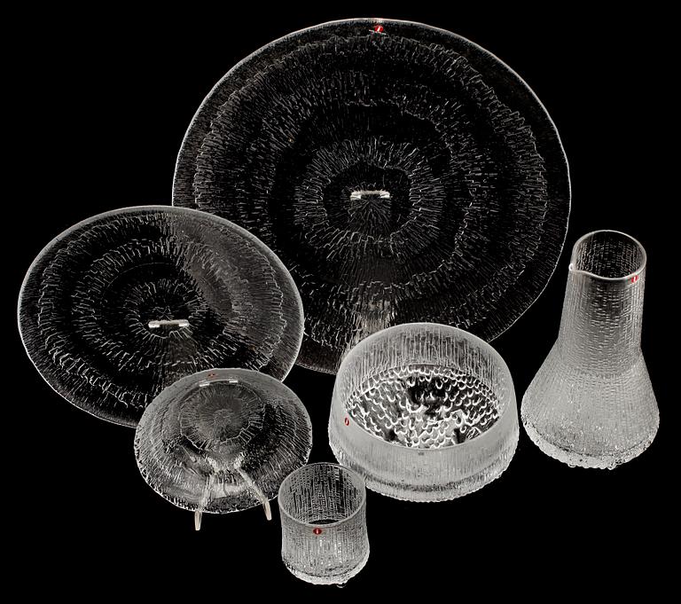 SERVISDELAR, 23 del, glas, bl a "Ultima Thule", Tapio Wirkkala, Iittala, Finland.