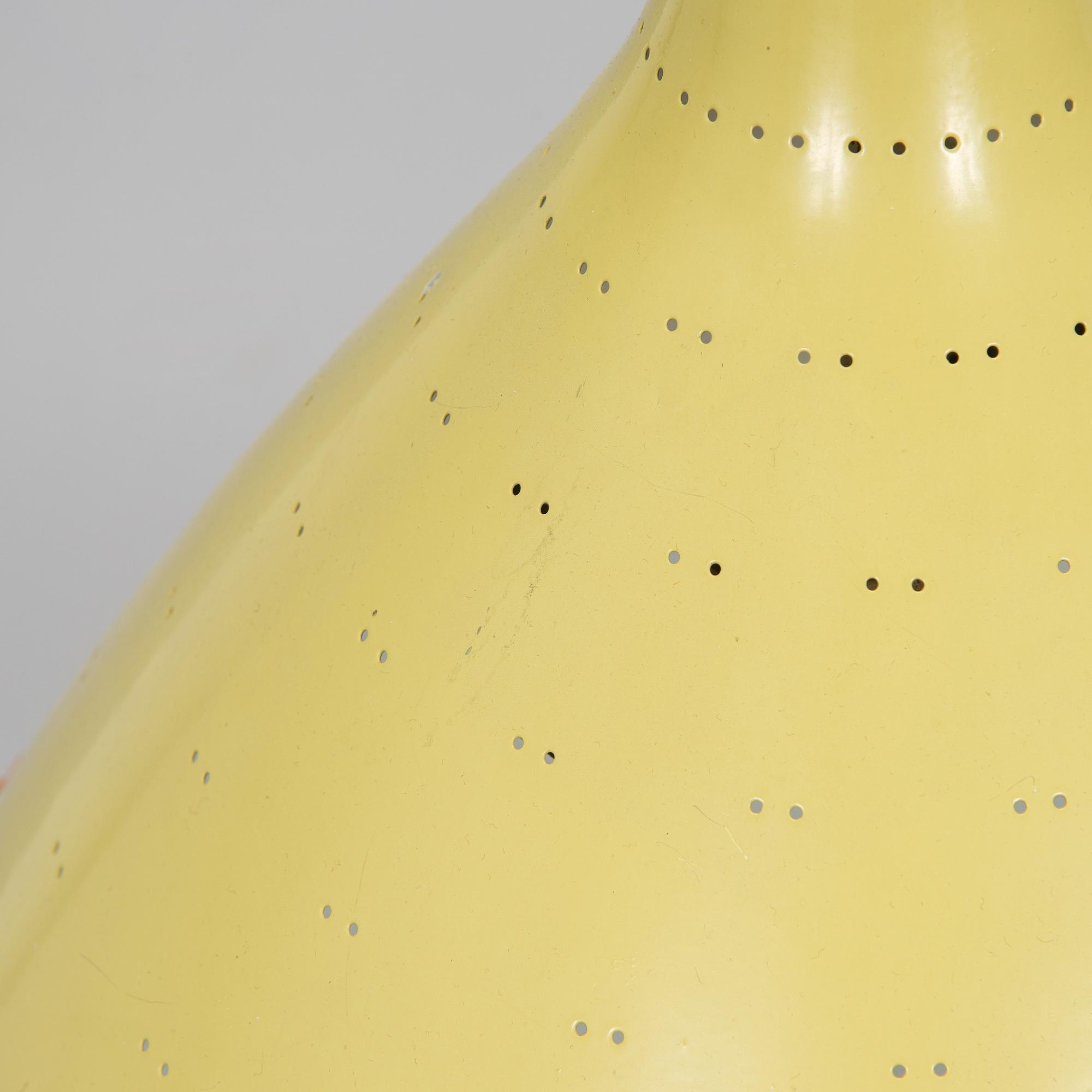 Paavo Tynell, seivävalaisin / kattovalaisain.  malli  1982N, Idman 1900-luvun puoliväli.