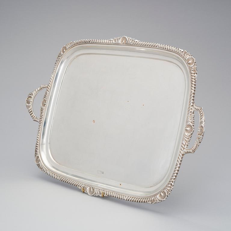 BRICKA, silver, Sheffield 1902, vikt ca 2900 g.