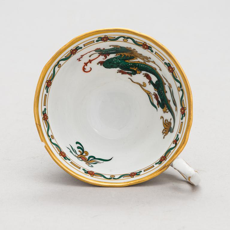 A ca 23-piece Dragon decorated coffee set, Arabia Finland 1920s-30s.