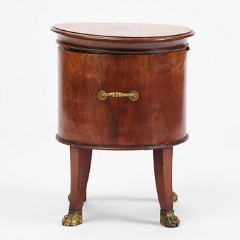 A George III mahogany wine cooler, later part 18th century.