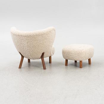 Viggo Boesen, fåtölj med fotpall, "Little Petra", &Tradition, Danmark.