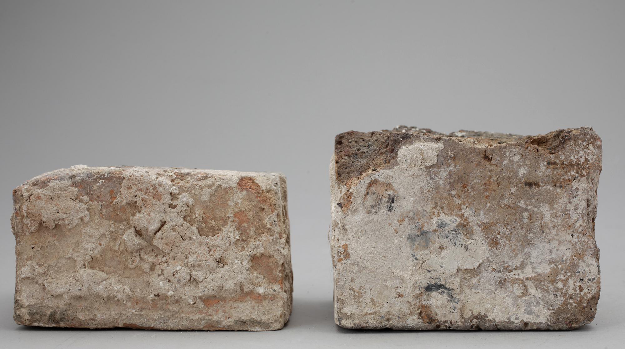 TEGEL, 2 delar, renässans, 1500-tal.