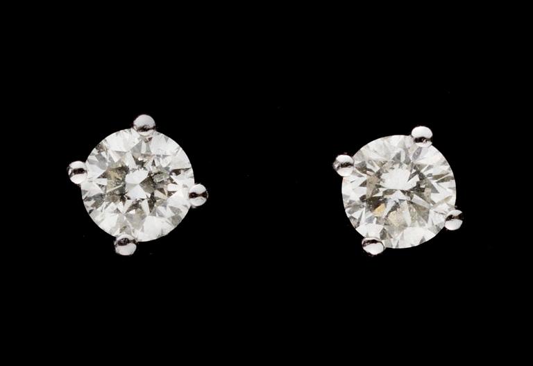 ÖRHÄNGEN, 18k vitguld med briljantslipade diamanter.