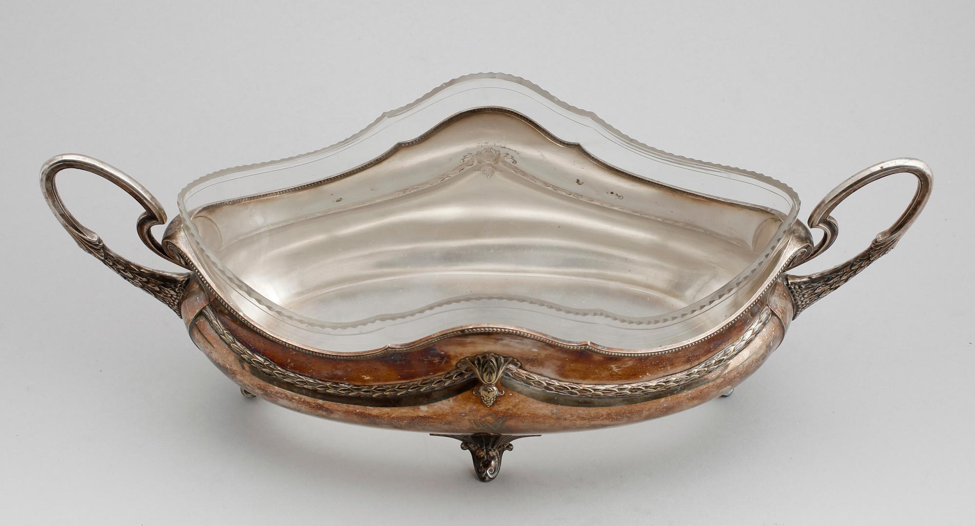 JARDINJÄR, nysilver, 1900-talets första hälft.
