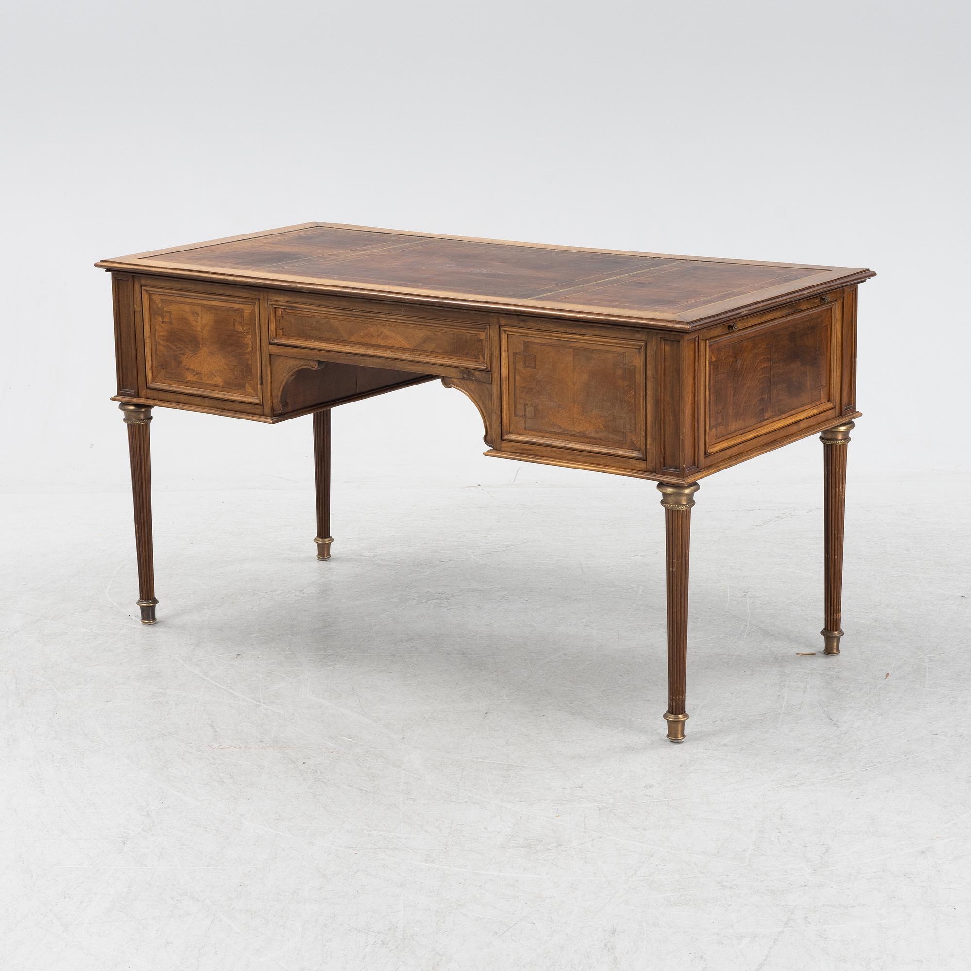 Skrivbord, Directoirestil, omkring år 1900.