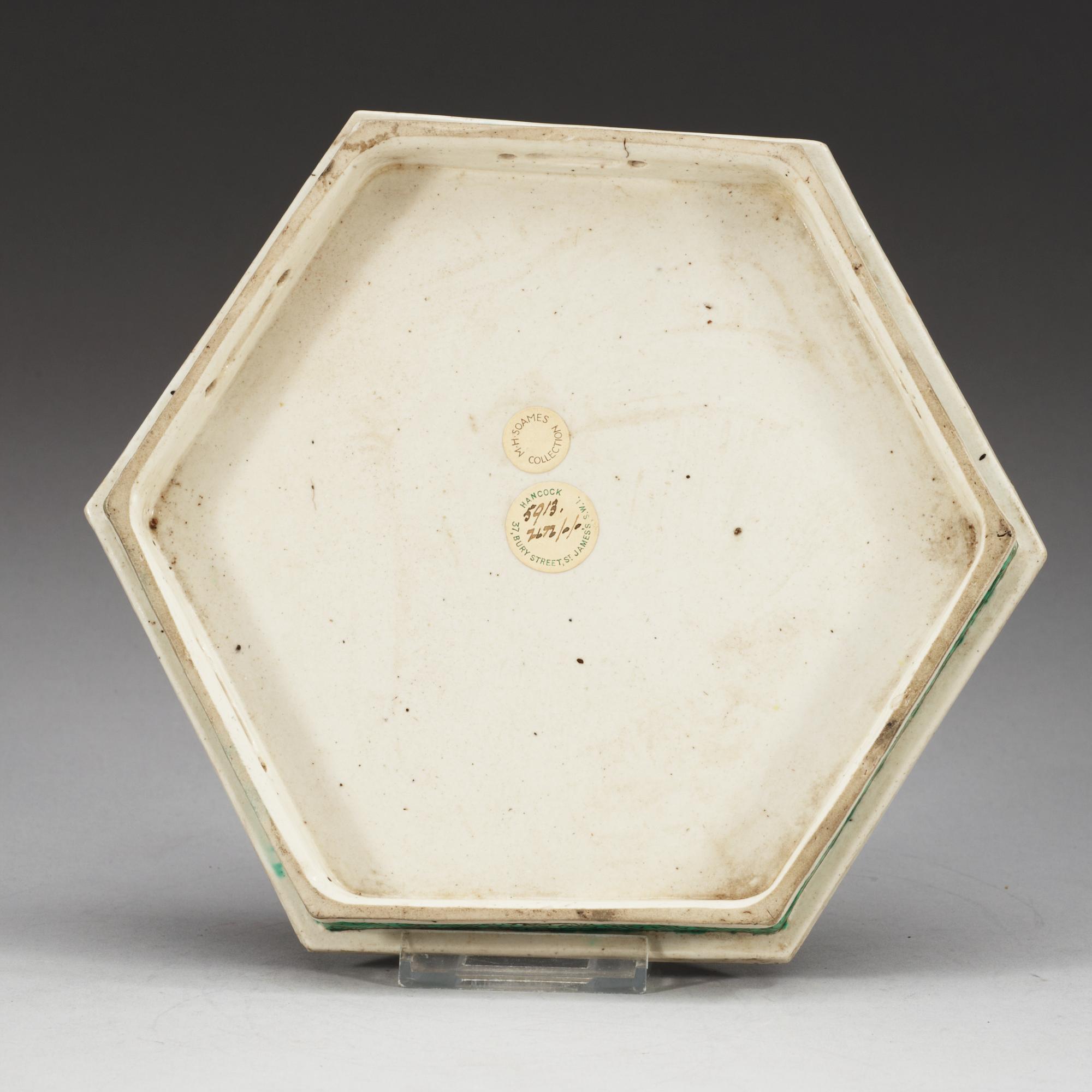 STÄLL, porslin. Qing dynastin, Kangxi (1662-1722).