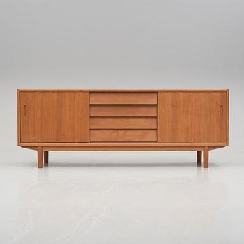 SIDEBOARD, "Trio", Nils Jonsson, Troeds, 1900-talets andra hälft.
