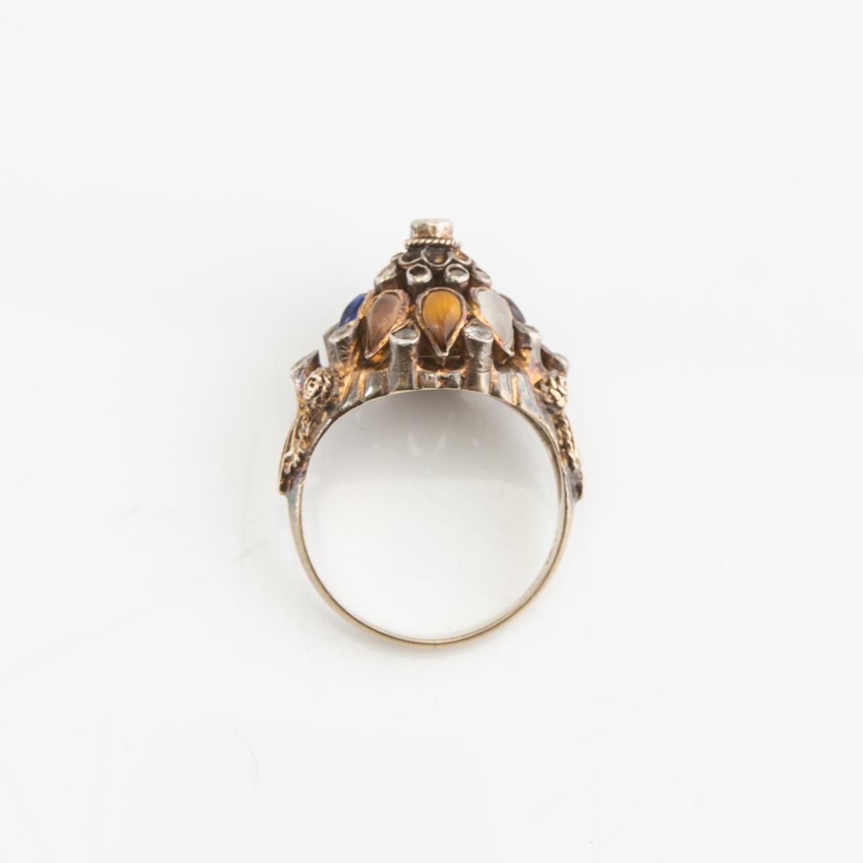 Ring, 14K gold with various coloured gemstones.