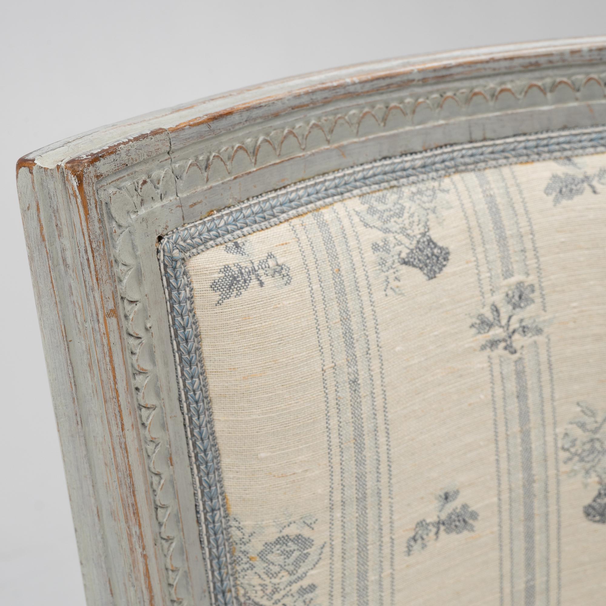 Anders Svensson i Stekered possibly, a pair of Gustavian chairs, Lindome, late 18th century.