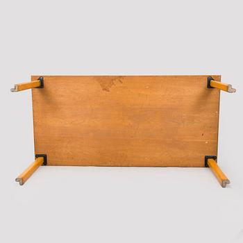 Alvar Aalto, ruokapöytä / neuvottelupöytä, malli E86, Artek, 1960/70-tal.