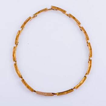 KAULAKORU, 14K kultaa. "Tundra", Björn Weckström. Paino n. 31,0 g.