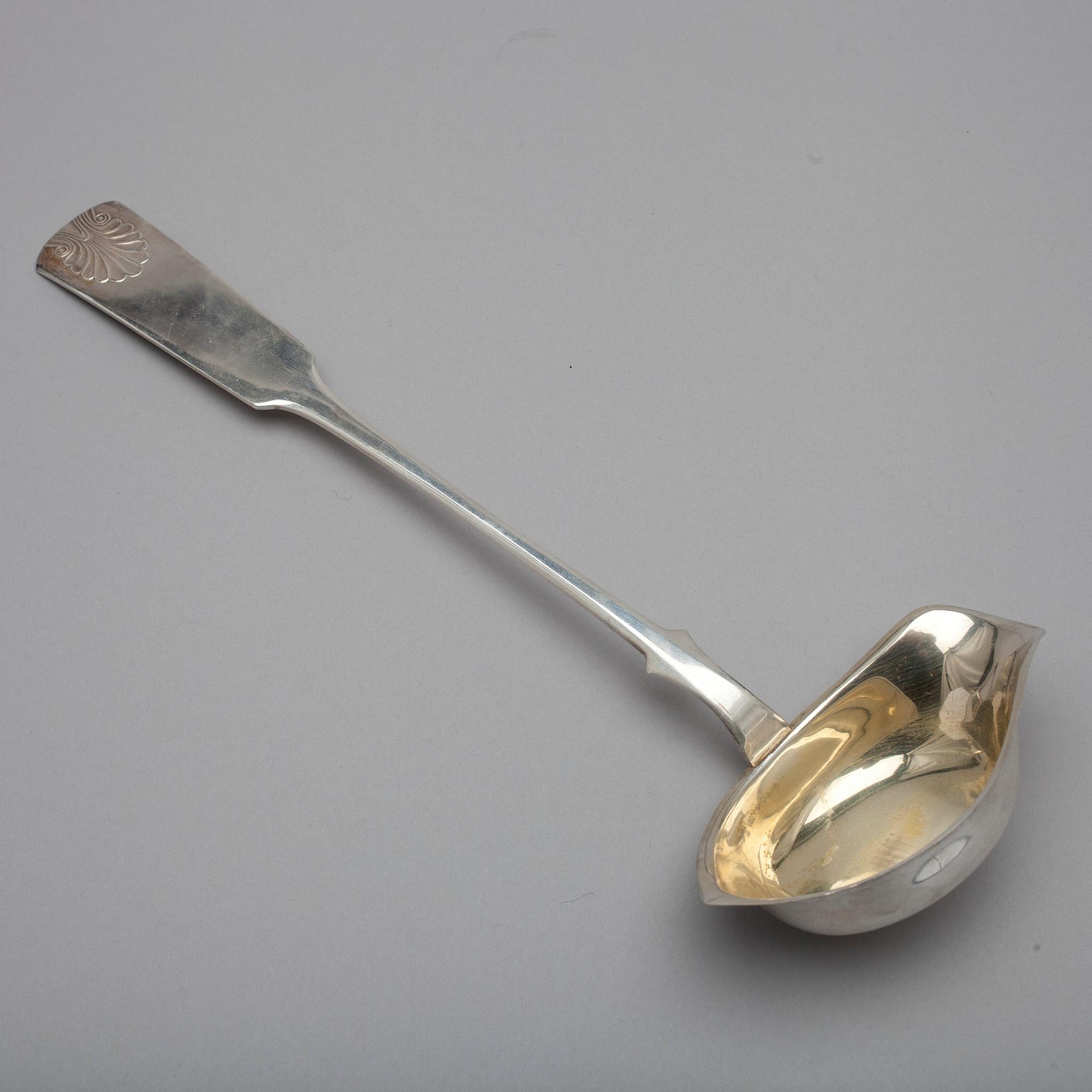 SKEDAR, 6 st, BESTICK, 3 st, nysilver, Mussla-serie, bl. a. Sorsakoski. 1900-talets senare hälft.