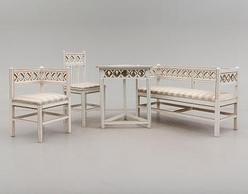 MÖBELGRUPP, 4 delar, 1900-talets första hälft.