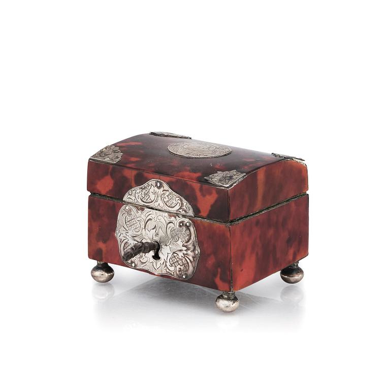 A Baroque tortoise-shell box, first part of the 18th century.