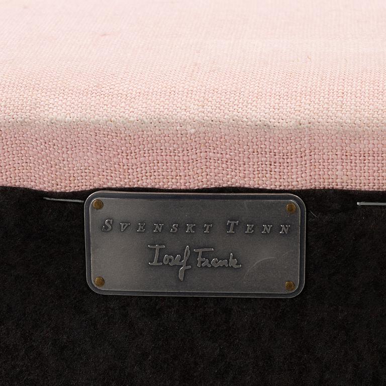 Josef Frank, a model 703 sofa, Firma Svenskt Tenn, ca. 2018.