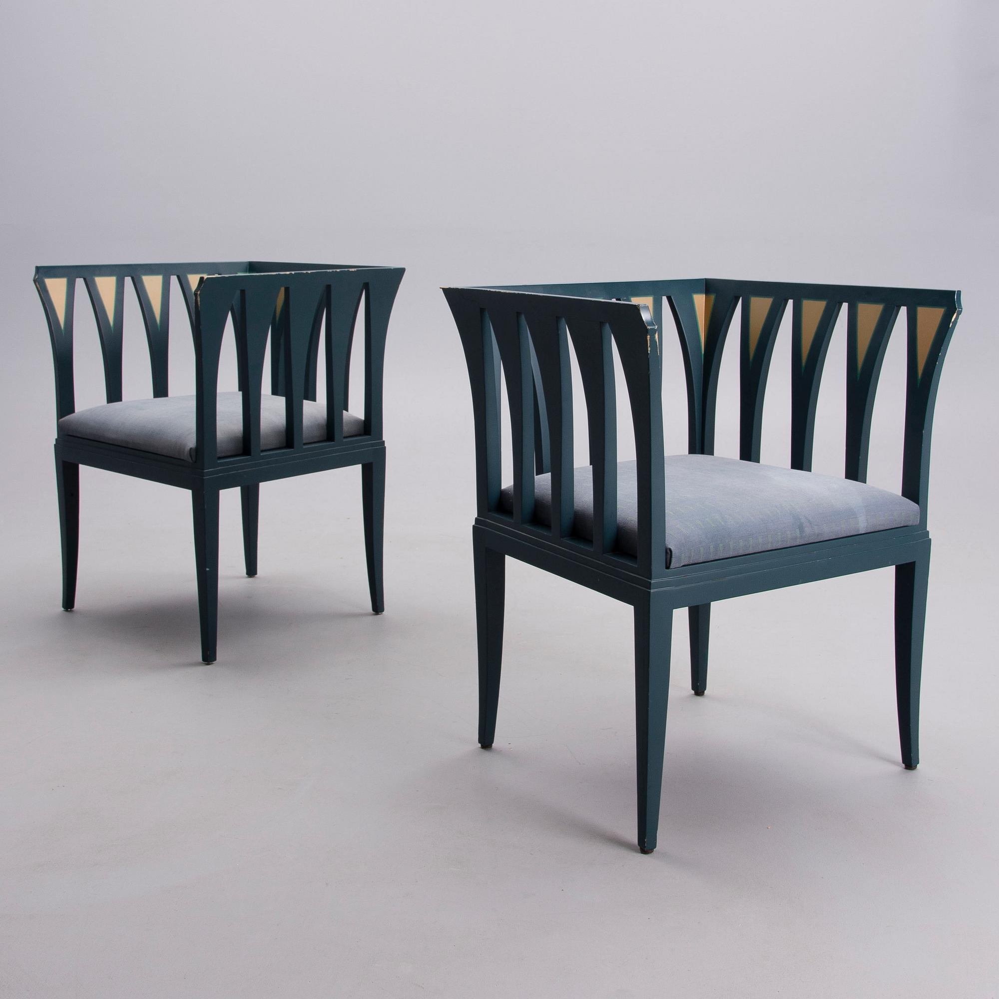 ELIEL SAARINEN, KARMSTOLAR, ett par, "Blue Chair", Adelta, Finland 1983.