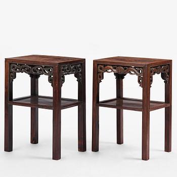 A set of two Chinese hardwood stands/tables, late Qing dynasty.