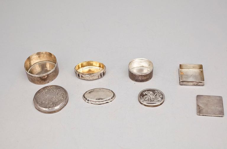 PARTI DOSOR, 4 st, silver, bla Carl Neuendorff dy, Karlskrona, 1800-tal. Tot vikt ca 141 g.