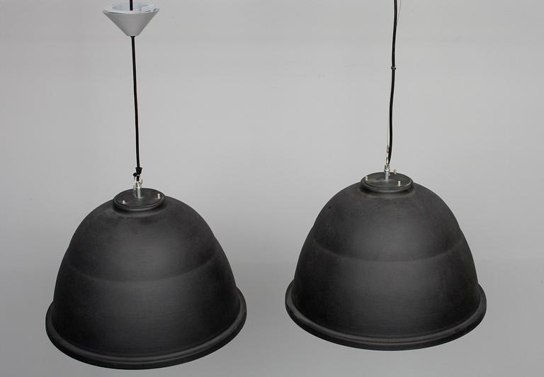 TAKLAMPOR, ett par, "Loft" Antti Eklund. Höjd 35 cm.