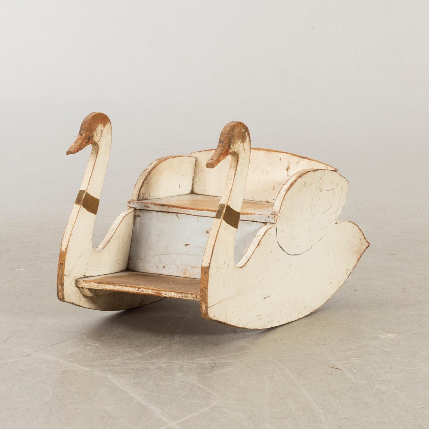 BARNGUNGA, omkring 1900.