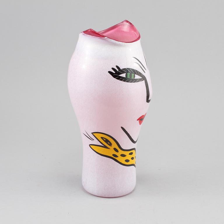 VAS, glas, Ulrica Hydman Vallien, Kosta Boda, 1900-talets andra hälft.